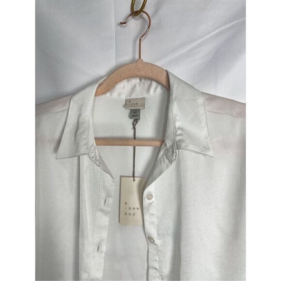 AโNewโDayโTopโNWT - Picture 11 of 12